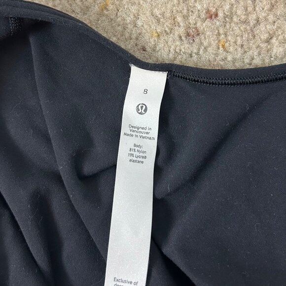 Lululemon Align Tee Black Short Sleeve Active Top Size 8 Women's - Picture 3 of 3